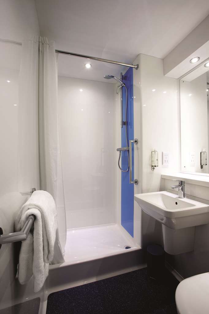 Travelodge Taunton Room photo